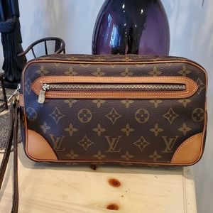 Authentic Vtg Louis Vuitton Marly clutch